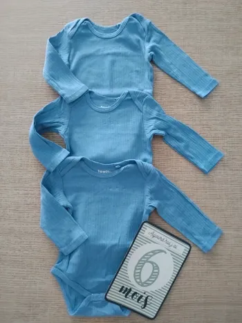Lot bodys 6 mois / 62-68 cm