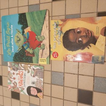 Lot de 3 livres enfant comme neuf