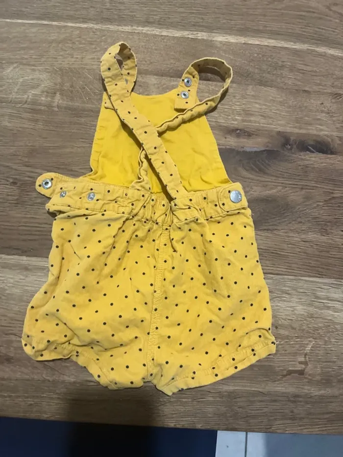 Combinaison short en 80 cm - photo numéro 2