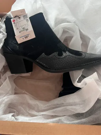 Boots Zara
