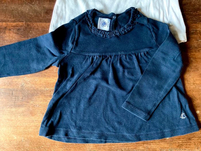 Lot de 2 tee-shirts fille 18 mois Petit Bateau - photo numéro 9