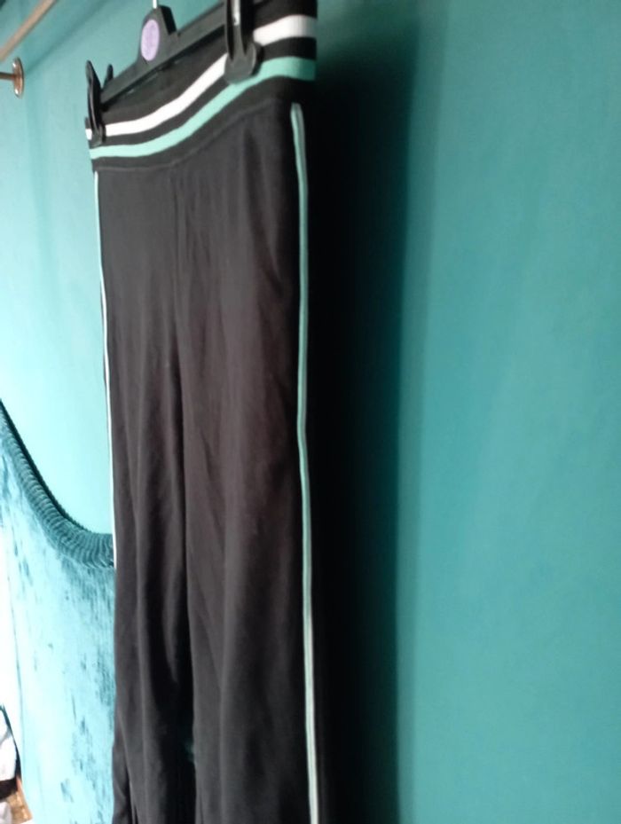 Ensemble tee shirt et legging noir/turquoise/blanc - photo numéro 4