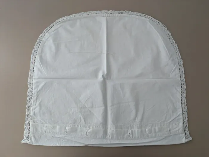 Linge de lit ancien taie d'oreiller en demi lune pour berceau - photo numéro 3