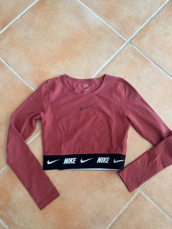 Vends haut nike neuf