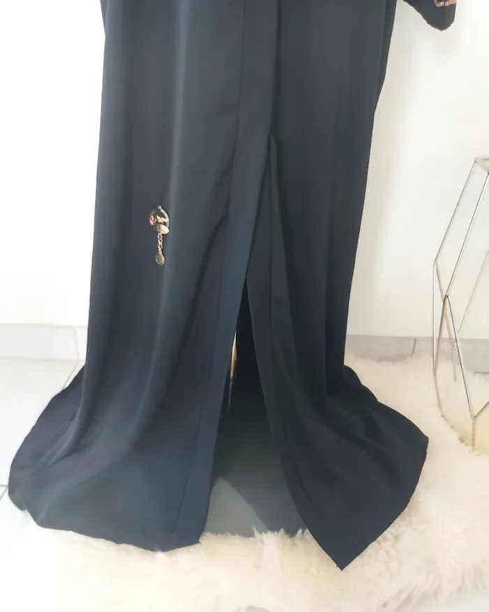 Robe noire zoom 1m50 à 1m55 - photo numéro 7