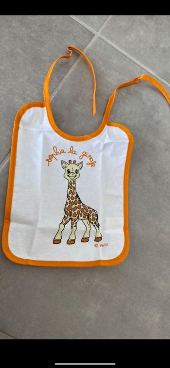 Bavoir Sophie la girafe Neuf - photo numéro 4