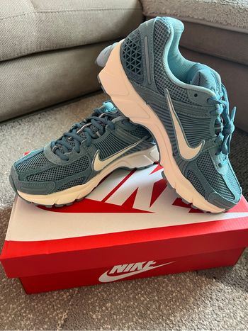 Nike Vomero 5
