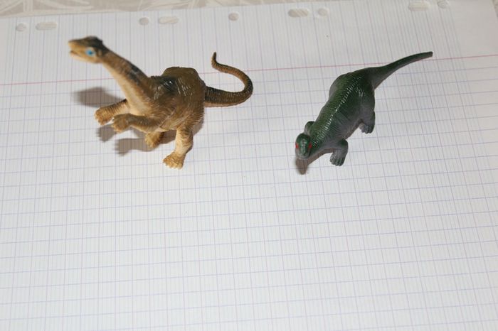 lot 2 dinosaures - photo numéro 2