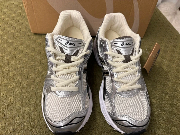 Asics Kayano 14 Taille 38 - photo numéro 4