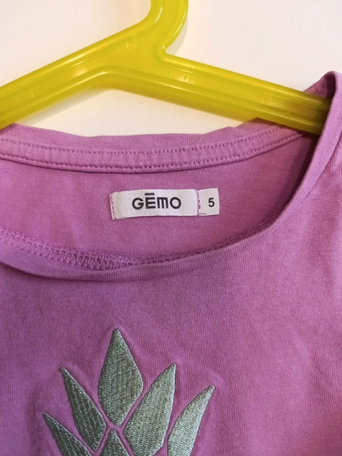 Magnifique Tee shirt à strass 5 ans Gémo ananas 🍍 - photo numéro 3