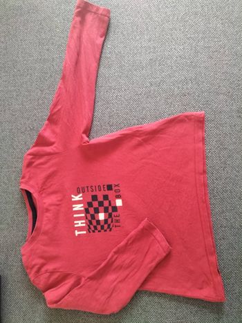 T-shirt rouge Think outside the box