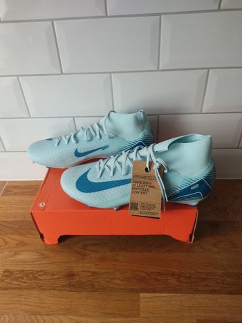 Crampons Nike T 45.5