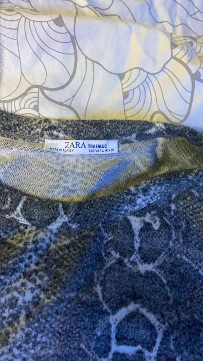 Pull Zara motif pyton - photo numéro 2