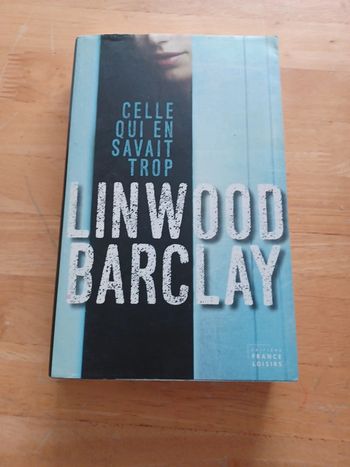 Celle qui en savait trop livre