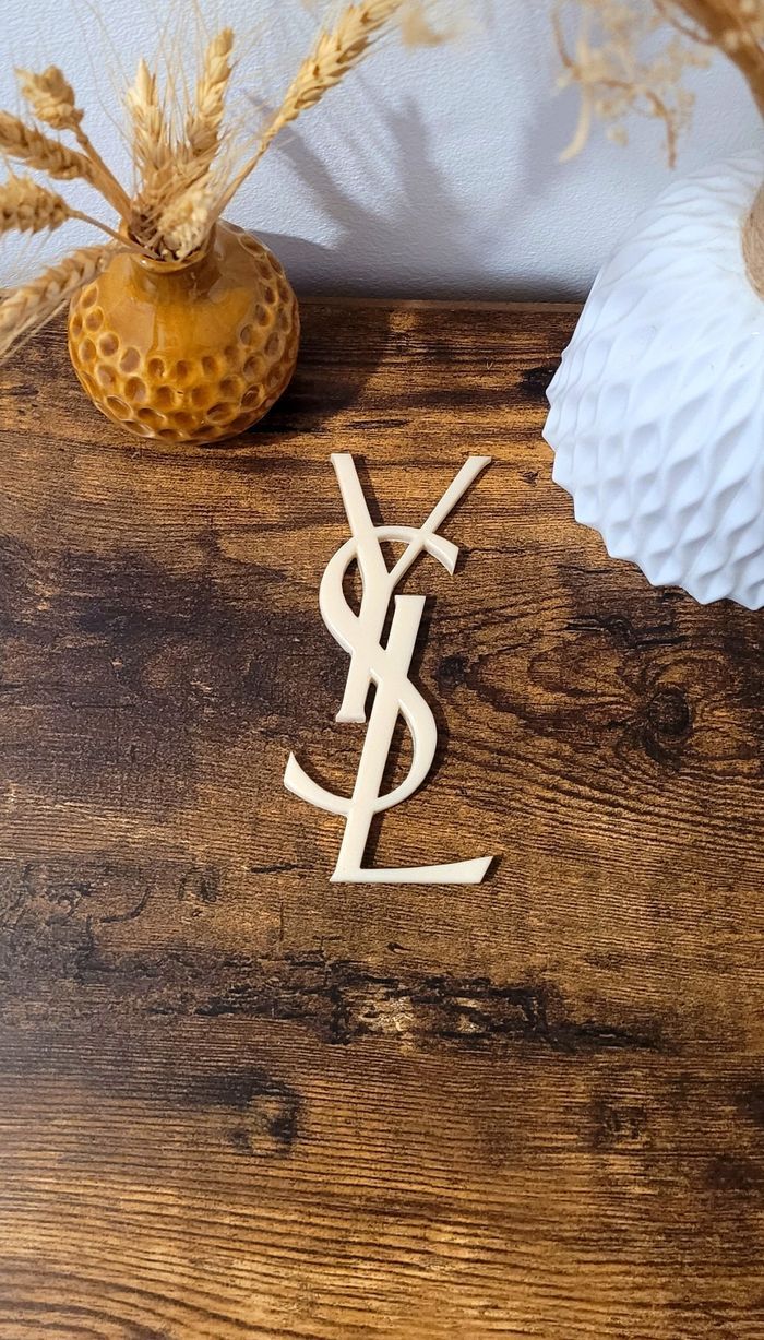 Logo Yves Saint Laurent couleur crème - YSL - Décoration Luxe - Impression 3D