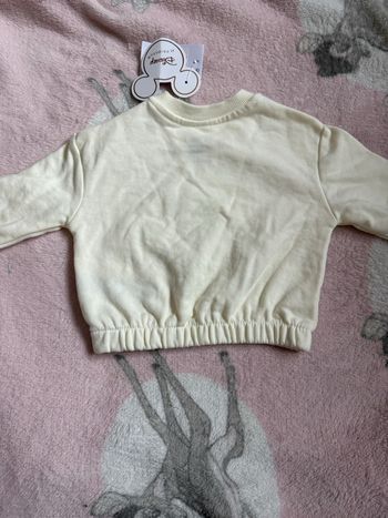 Pull neuf avec étiquette bambi 