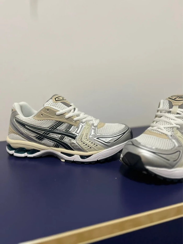 Asics Kayano 14 taille 40 - photo numéro 2