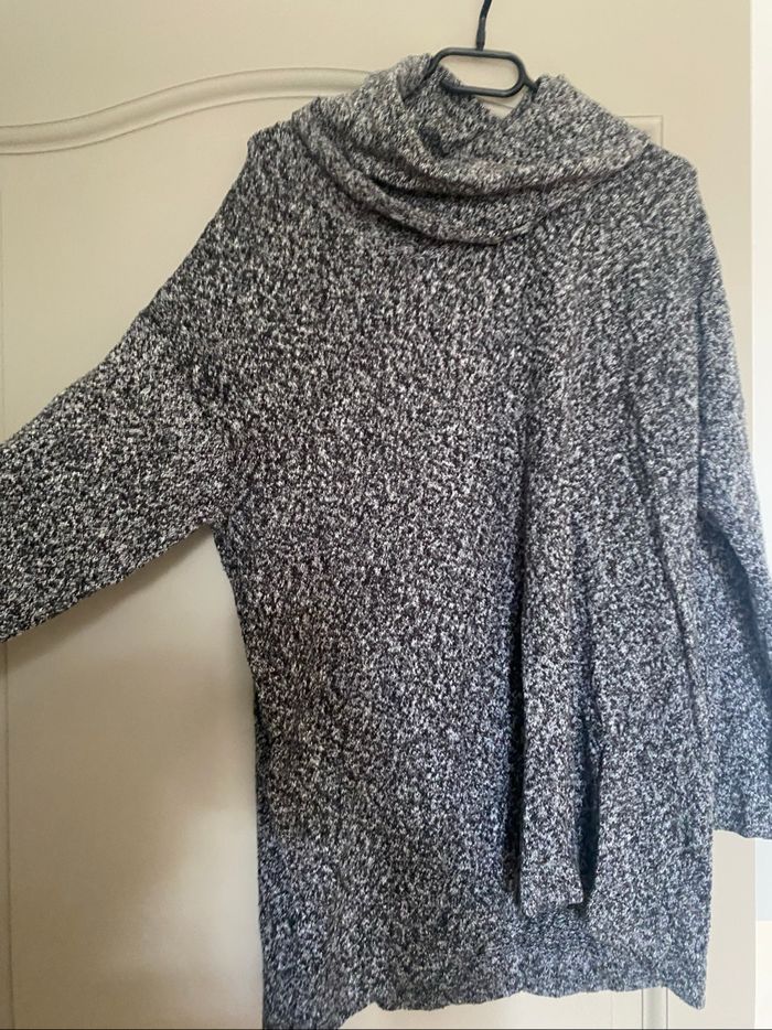 Pull col roulé