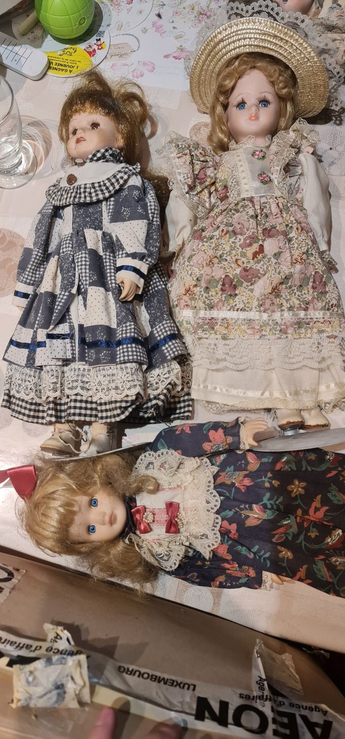 Poupée porcelaine - photo numéro 2