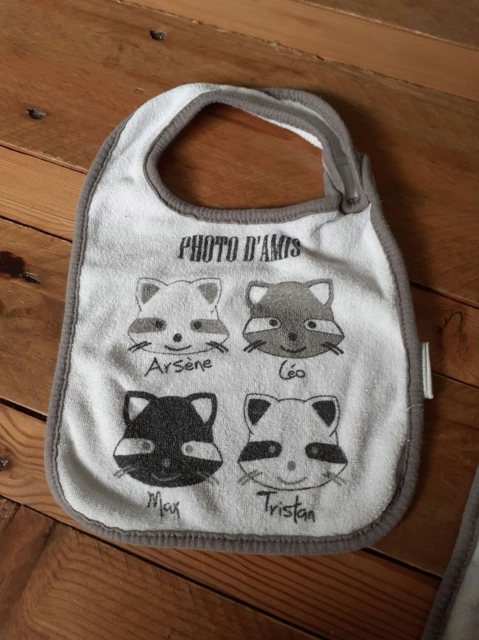 Bavoir - photo numéro 2