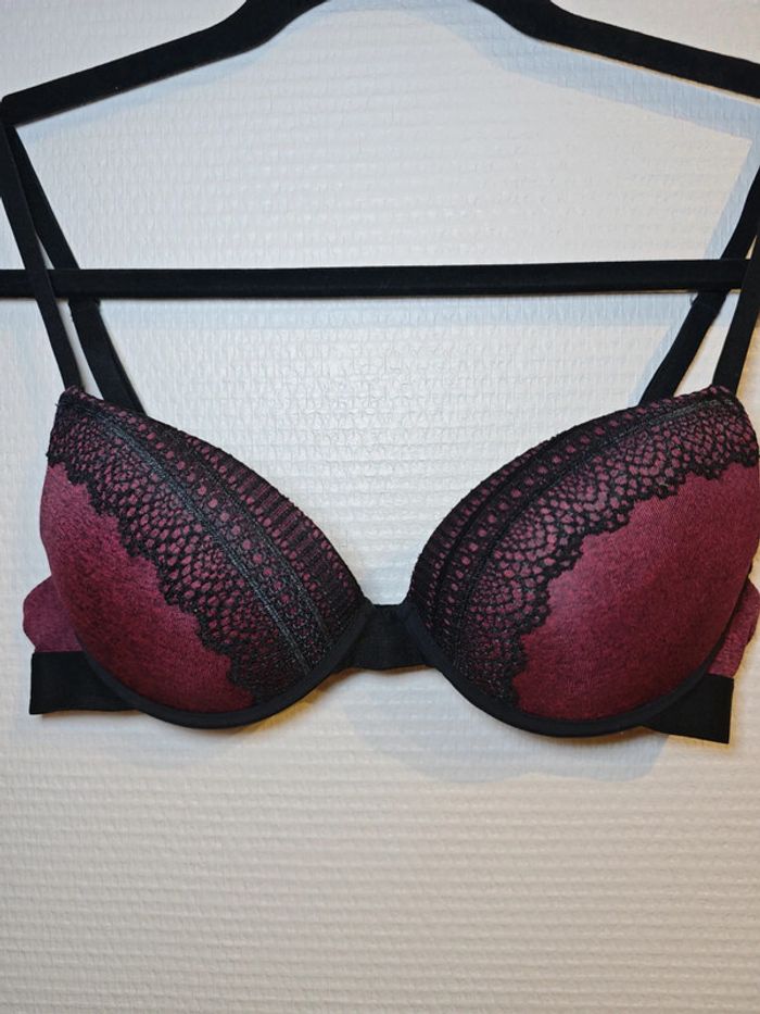 Soutien-gorge Undiz noir et bordeaux