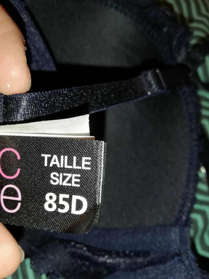 Soutien gorge 85D marine - photo numéro 4