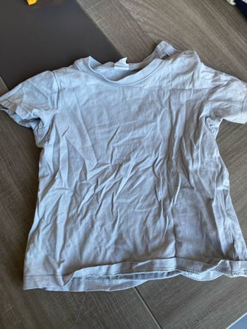 Tee shirt