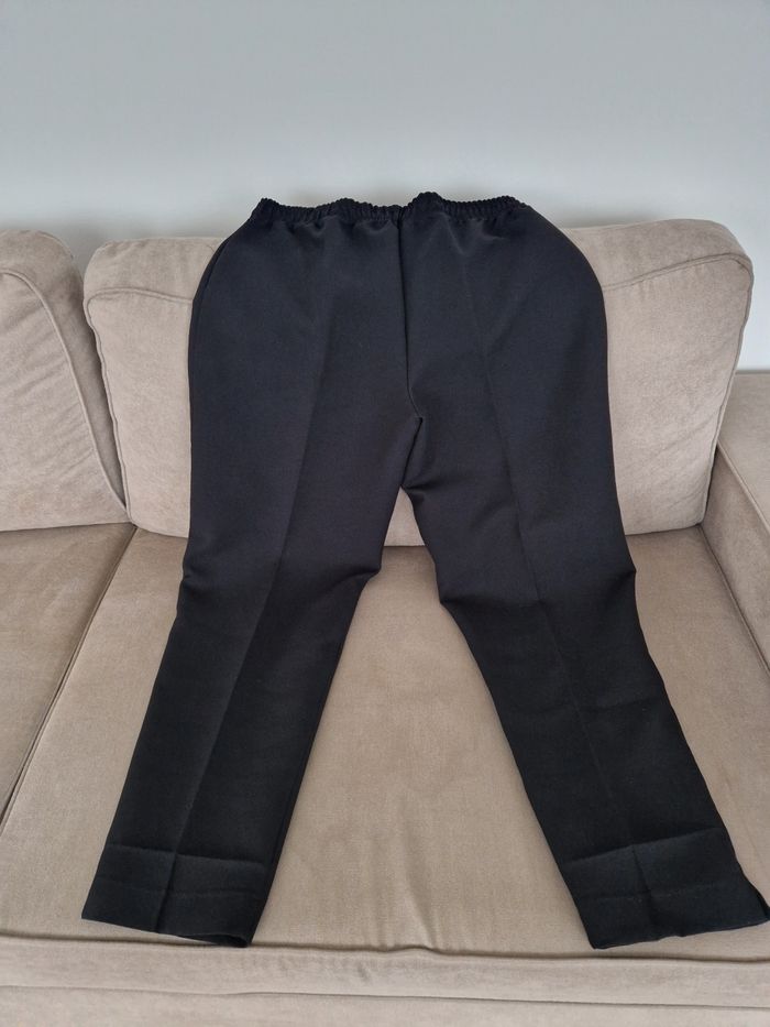 Pantalon noir élastique sans poches - photo numéro 10