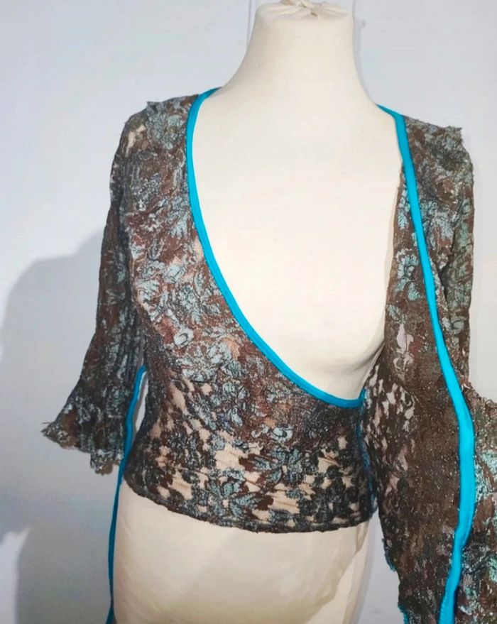 Dernier prix💎haut dentelle femme sexy coquette top cache coeur rare luxe frime paris vintage t s 36 - photo numéro 2