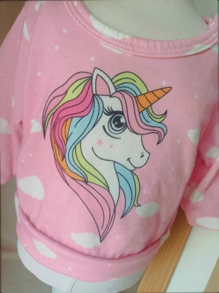 Sweat rose licorne Shein fille 3/6 mois - photo numéro 2