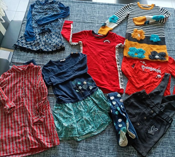 Lot 8 ans 6 robe et un tee shirt manche longue - photo numéro 2