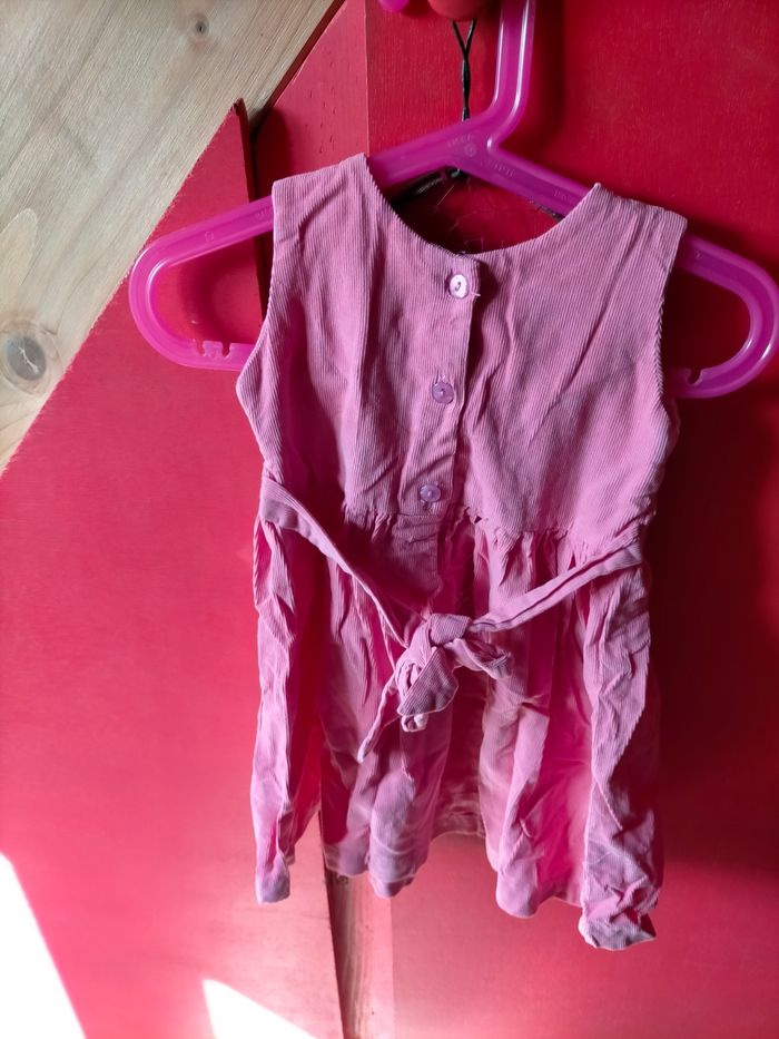 Jolie robe smocks main 2 ans - photo numéro 3