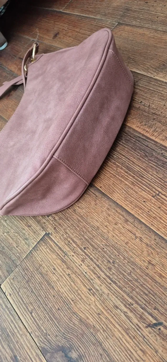 Sac LPB parfait état - photo numéro 7