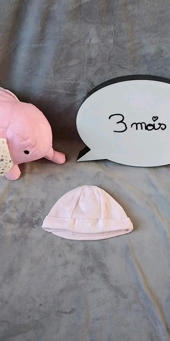 Lot de 2 bonnets rose et blanc bébé fille Taille 3 / 6mois Disney et TEX - photo numéro 2