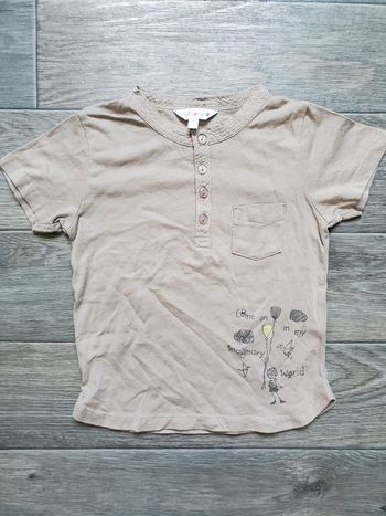 T-shirt taille 18 mois bon état