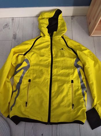 Veste sport jaune manches amovibles taille S