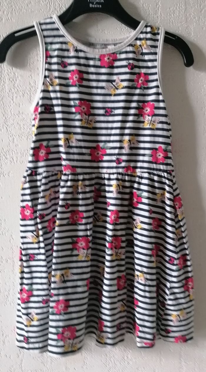 Robe 3/4 ans