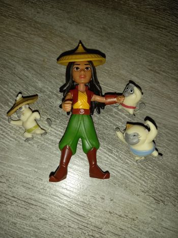figurine raya et le dernier dragon disney