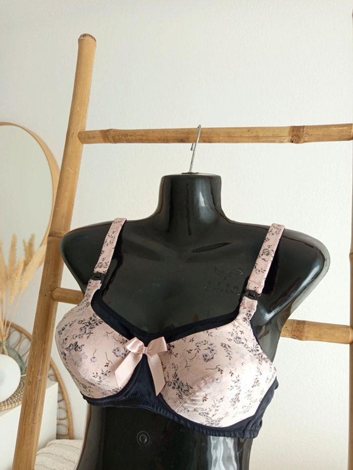Soutien-gorge grossesse et allaitement Anita neuf - photo numéro 3