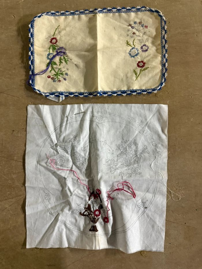 2 napperons à terminer