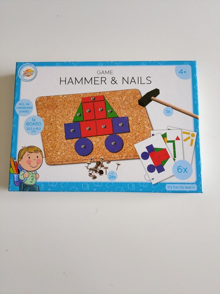 Game hammer & nails jeu de clous tous universe complet