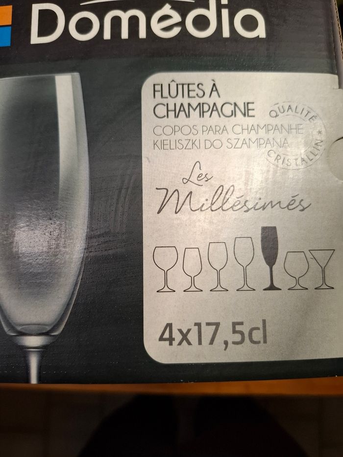 4 flûtes à champagne - photo numéro 2