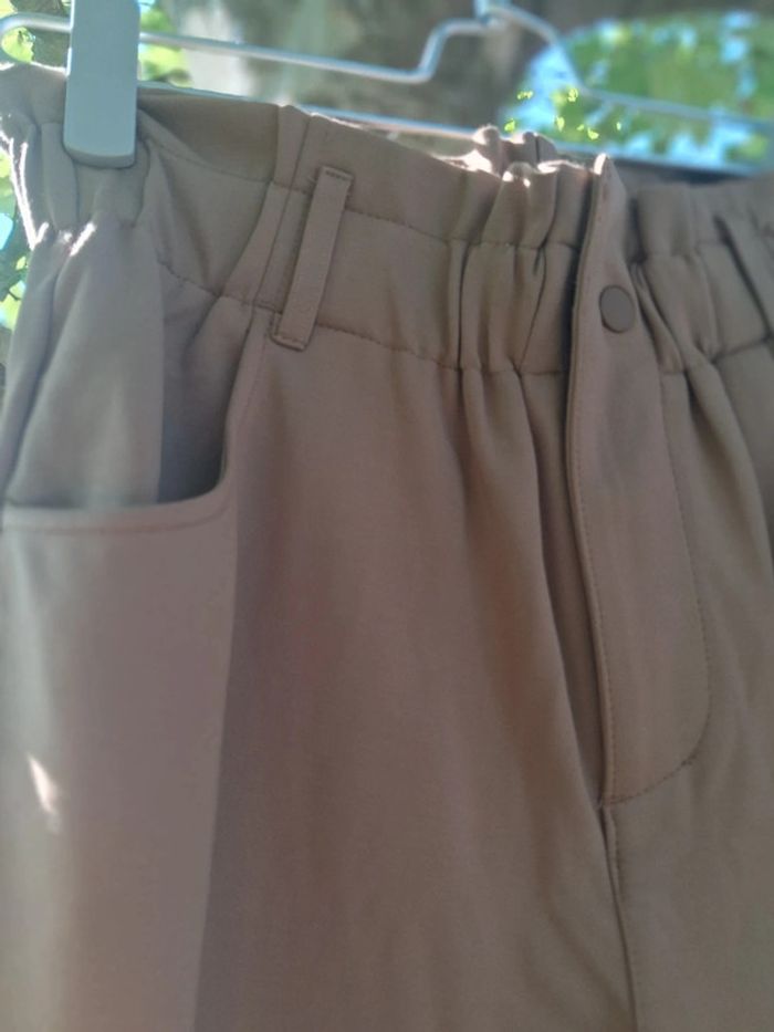 Pantalon carotte Only kaki tallle 38 - photo numéro 3