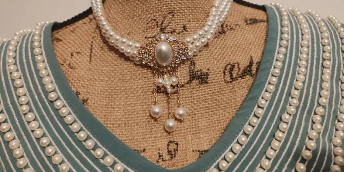 collier ras du cou
