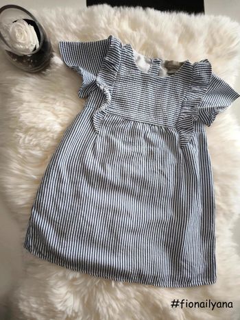 🌸 Jolie robe 👗 longue à rayures Primark 18 mois 🌸