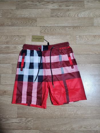 Short Burberry Rouge