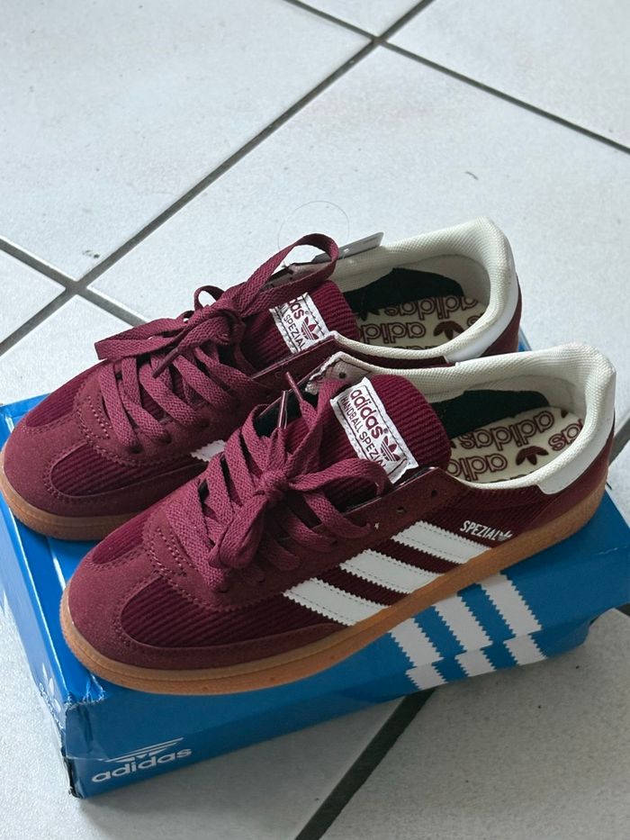 Adidas spezial - photo numéro 3