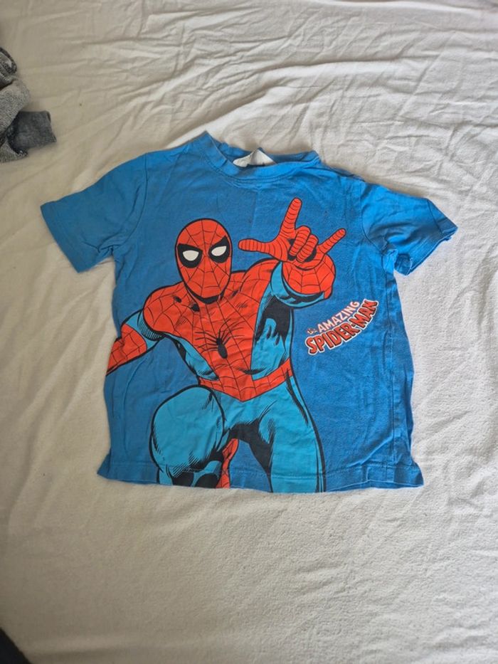 T-shirt spiderman