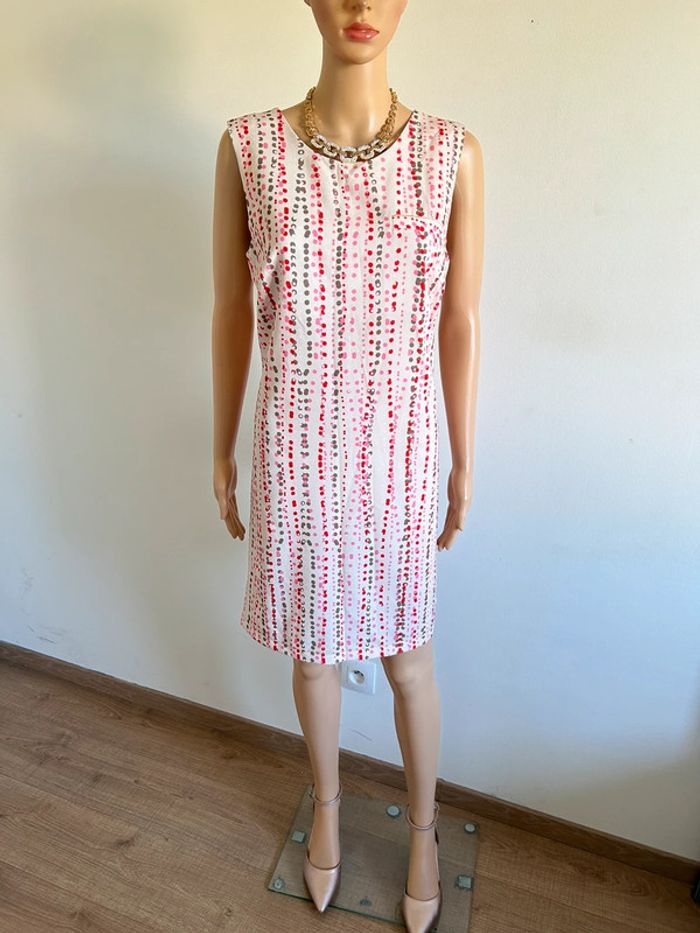 Robe imprimée sans manches La Fée Maraboutée taille 38 jamais portée - photo numéro 3