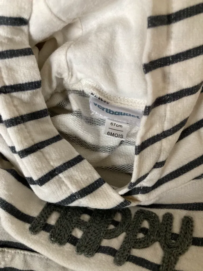 Sweat 6 mois - photo numéro 2